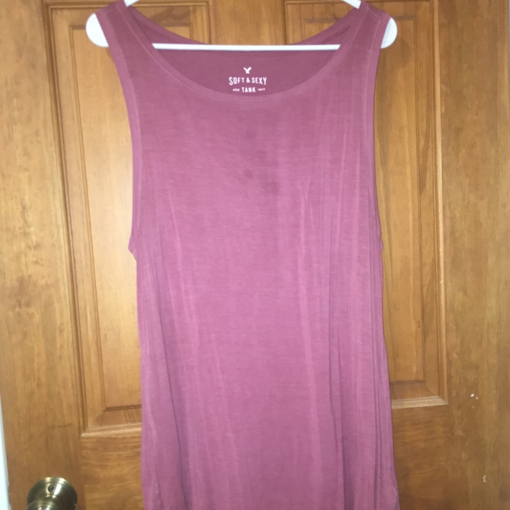 Dark pink AE top!